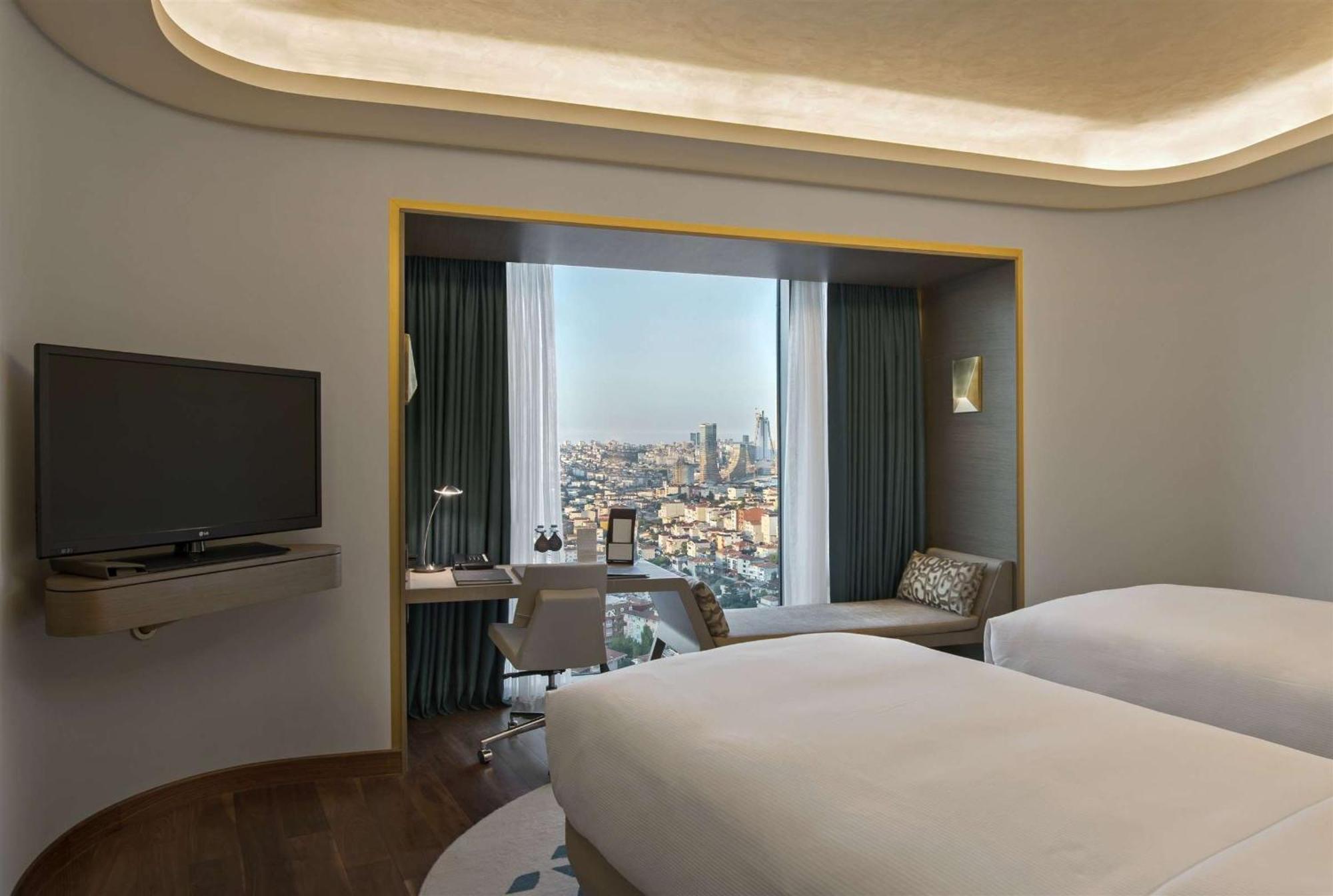 Hilton Istanbul Kozyatagi Hotel Exterior foto